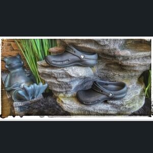 Crocs Unisex Bistro Clog | Slip Resistant Work Shoe Black Size M-5  W-7